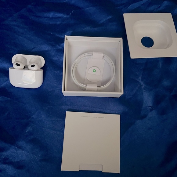 Apple AirPods 3rd Gen